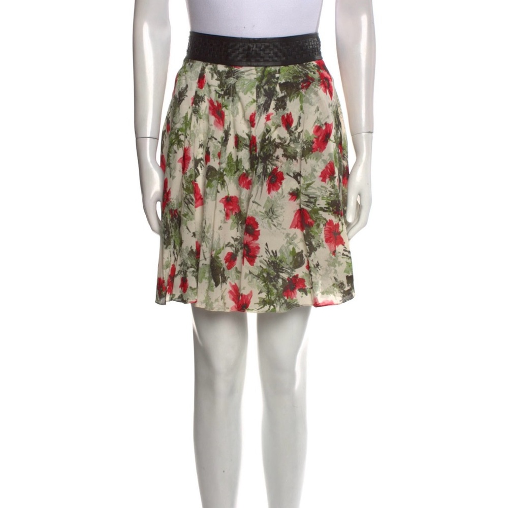 Elizabeth and James Black Leather Belt Red Floral Silk Skirt M